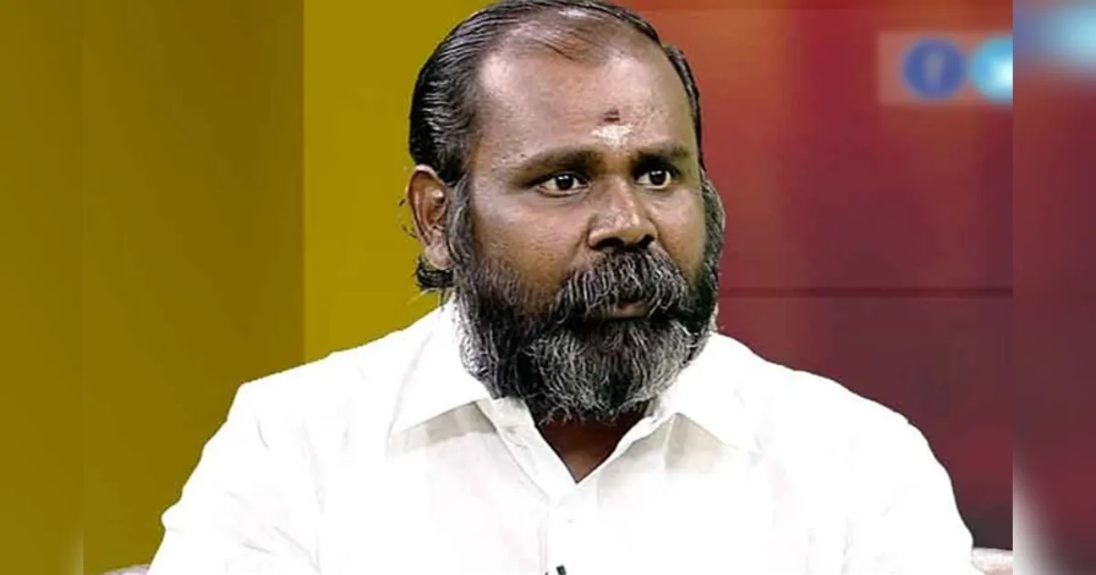 வாயை வாடகைக்கு விட்ட  ஆர்.பி.உதயகுமாருக்கு தக்க பாடம் புகட்டப்படும் ... திமுக நிர்வாகி எச்சரிக்கை...!