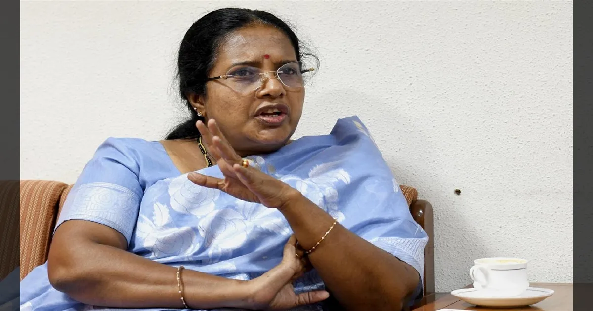 1700 அடி பள்ளத்தில் குப்பை கொட்டுவதா? தவெக எம்.எல்.ஏ-வின் திட்டத்திற்கு வானதி சீனிவாசன்  எதிர்ப்பு!