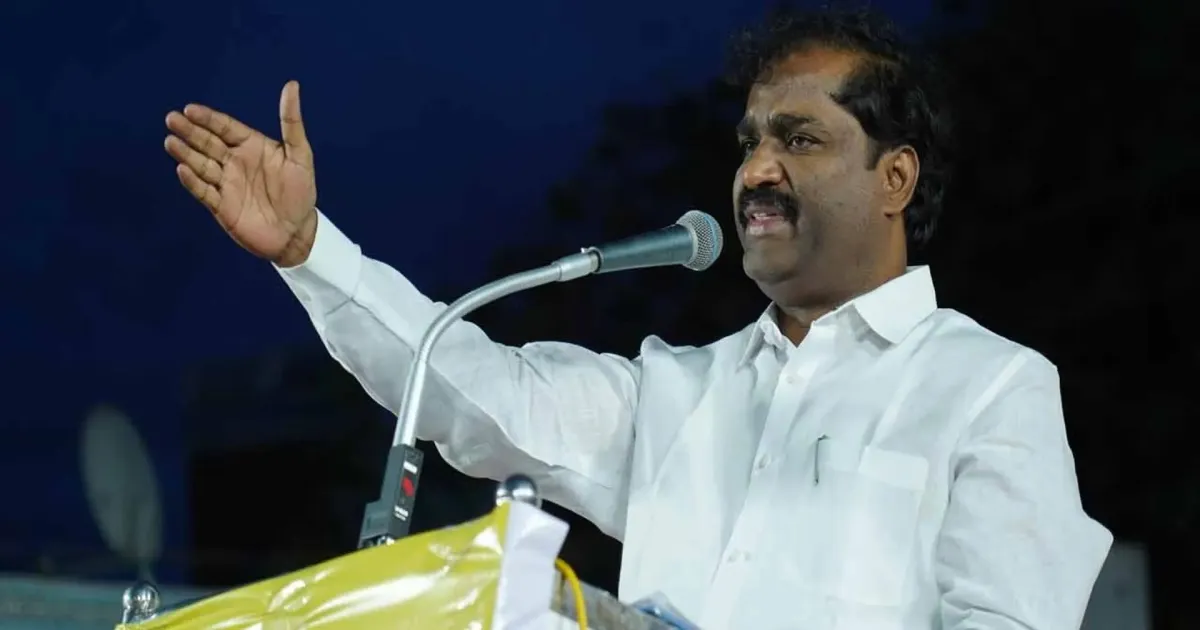 “சட்டையைக் கழட்டிடுவேன்... நீயெல்லாம் எனக்கு எம்மாத்திரம்”... காட்பாடி டிஎஸ்பியை பகிரங்கமாக எச்சரித்த வேல்முருகன்...!