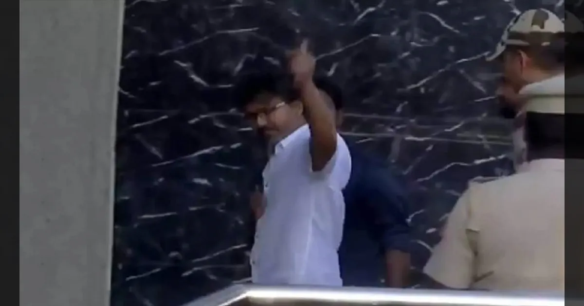 சி.பி.ஐ. வளையத்தில் விஜய்! கரூர் துயரம் குறித்து டெல்லியில் 2-வது நாள் விசாரணை!