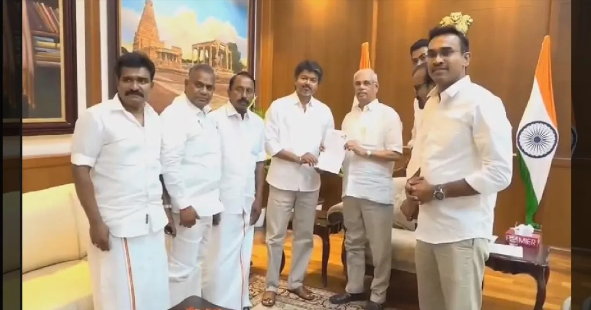 பதவியேற்பு நடக்குமா? விஜய்யின் முதல்வர் கனவில் சிக்கல்! ஆளுநருக்குத் திருப்தி இல்லை எனத் தகவல்!