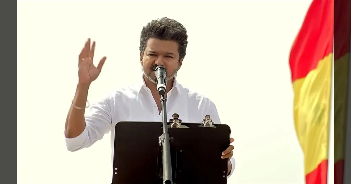 Blast-uh! Blast-uh!! 11 நிமிஷம் ஃபயர் பேச்சு!! புதுச்சேரியில் விஜய் வெறித்தனம்! மாஸ் ப்ரோ!