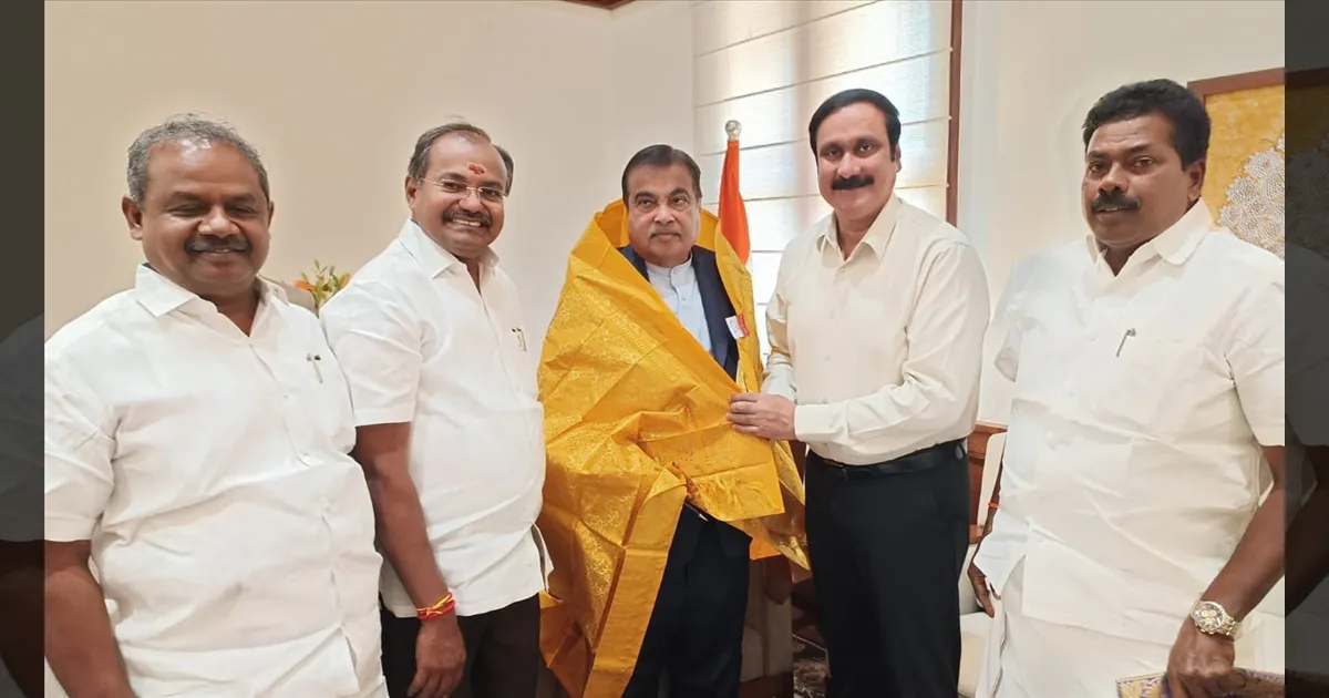 pmk-anbumani-ramdoss-meets-central-minister-nitin-gadka