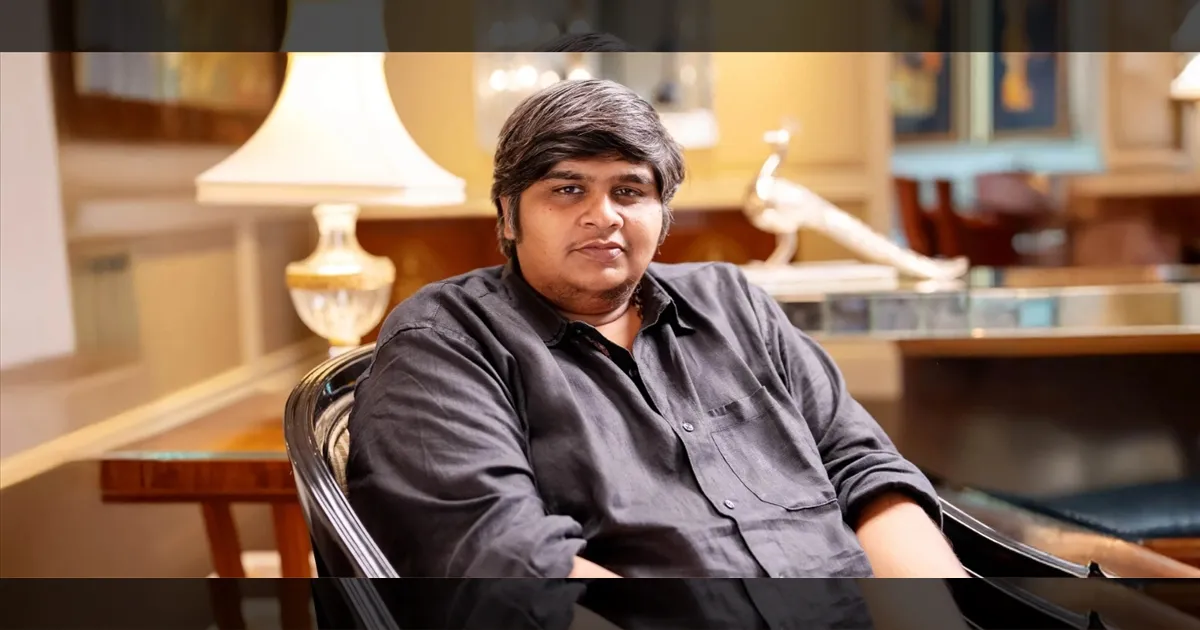 cinema-oprationsidoor-karthiksuburaj-indiawar-tamilcine