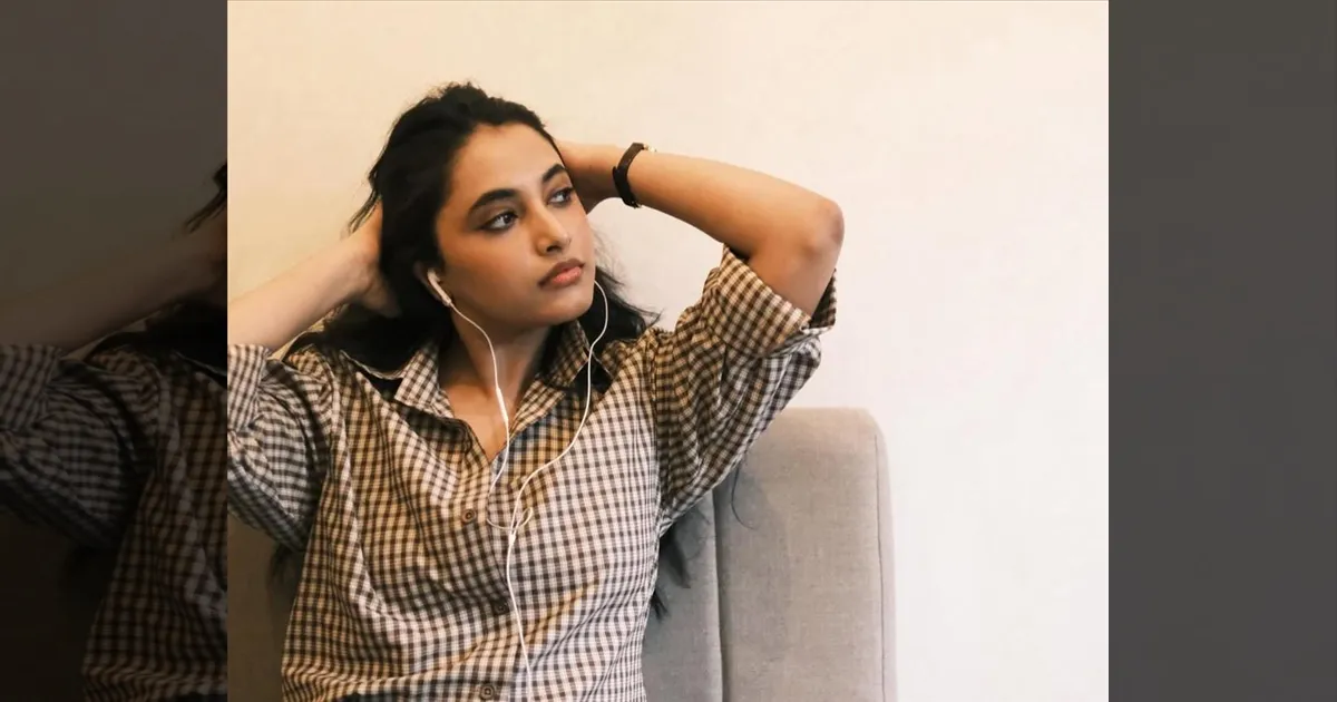 cinema-priyanka-mohan-trendy-look-photoshoot-tamilcinem
