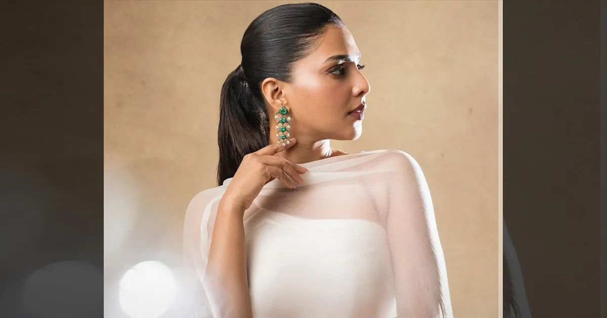 cinema-aishwarya-lekshmi-trendy-photoshoot-tamilcinema