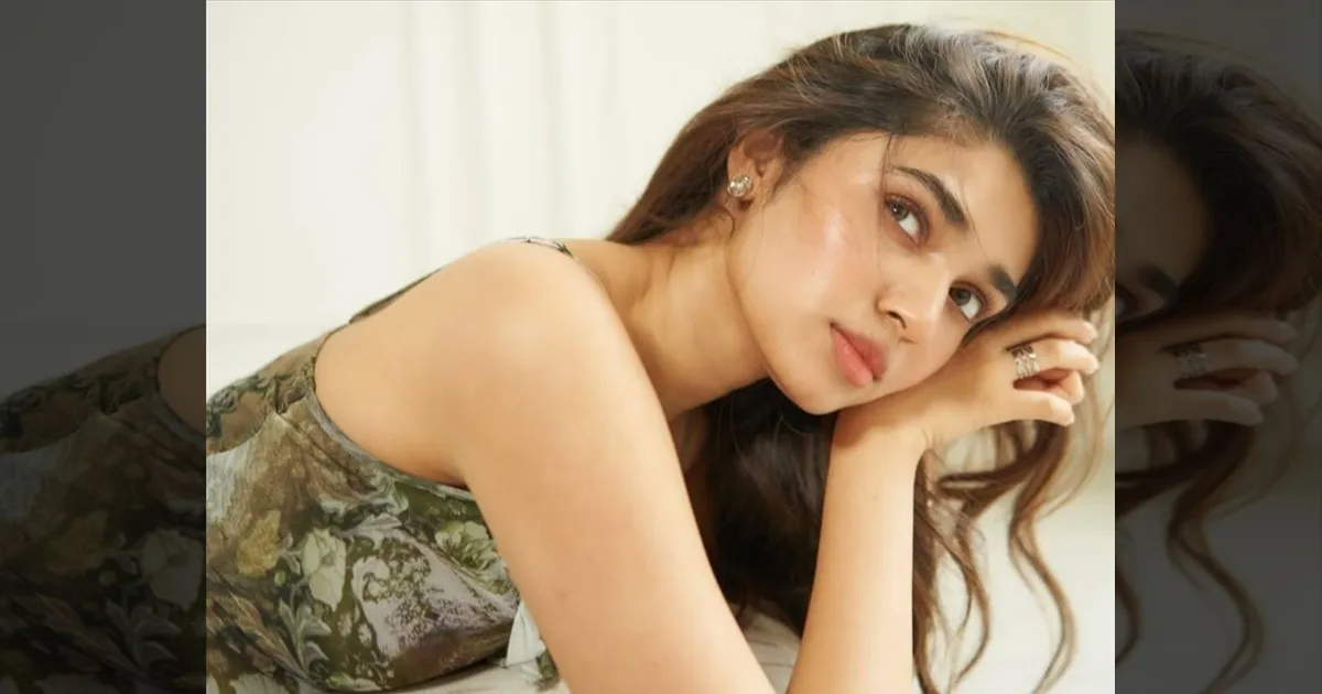 cinema-krithi-shetty-stunning-glamour-stills-tamilcinema