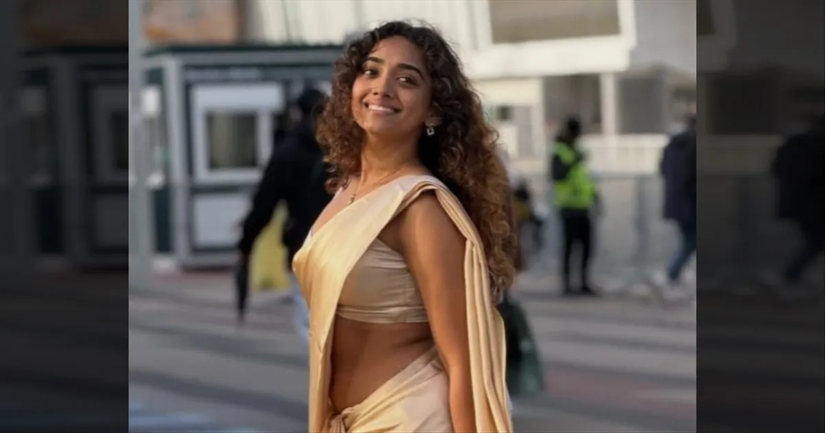 cinema-saanve-megghana-saree-photoshoot-in-paris-tamilcinema