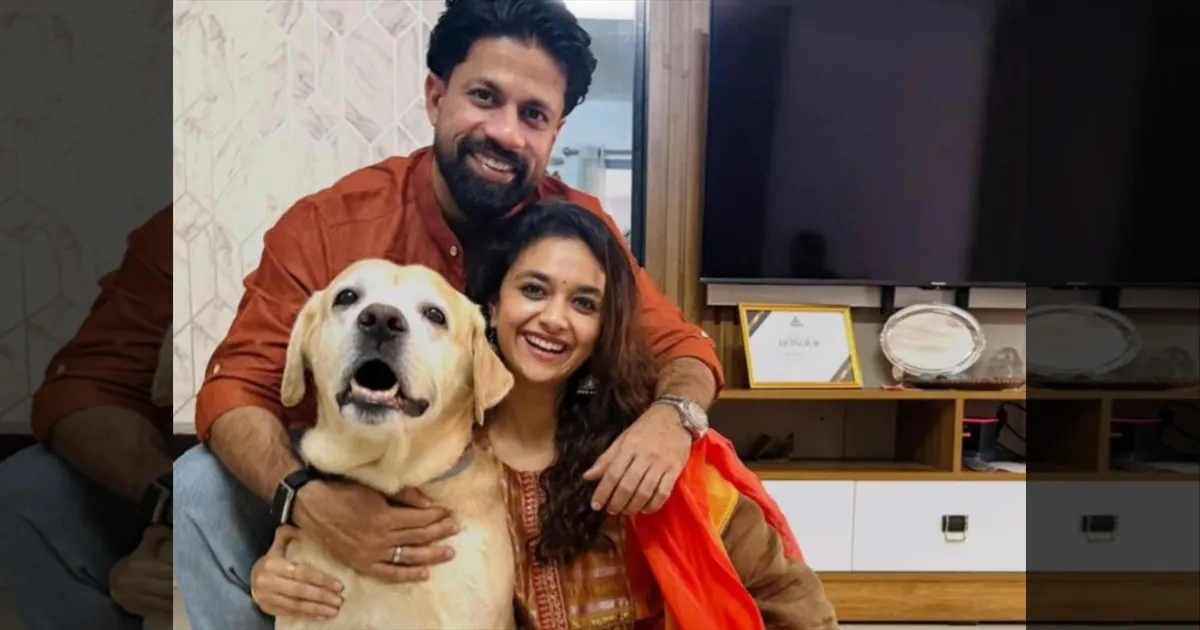 பொங்கல் பண்டிகையை சூப்பராக கொண்டாடிய கீர்த்தி சுரேஷ்..! குடும்ப பெண்ணாக ஜொலிக்கும் அழகிய கிளிக்ஸ்..!