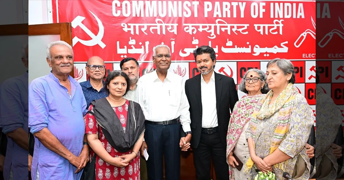 கூட்டணித் தலைவர்களுடன் அடுத்தடுத்த சந்திப்பு: CPI பொதுச் செயலாளர் டி.ராஜாவை நேரில் சந்தித்தார் முதல்வர் விஜய்!
