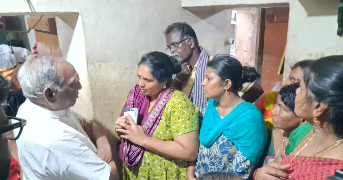 அரசின் அனைத்து உதவிகளும் கிடைக்க உடன் நிற்போம்! சபரிவர்மன் இல்லத்தில் பொன். ராதாகிருஷ்ணன் உறுதி!