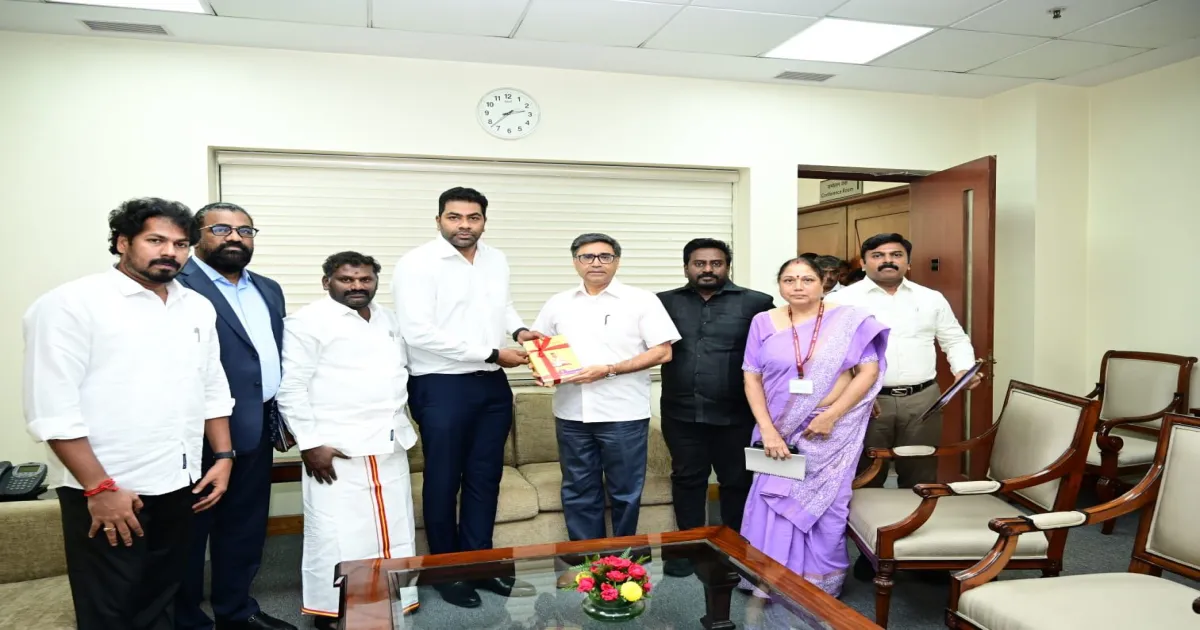 நேபாள மீட்பு பணிகள்! வெளியுறவுத்துறை செயலாளர் விக்ரம் மிஸ்ரியுடன் தமிழக அமைச்சர்கள் சந்திப்பு!